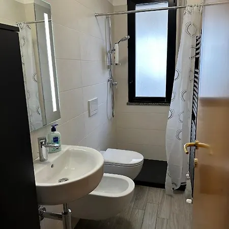 3 2 Bagni Vicino Al Porto Riccione
